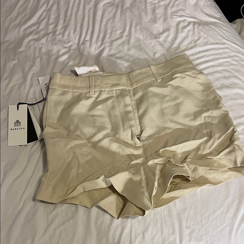 Aritzia Babaton agency linen short size 2